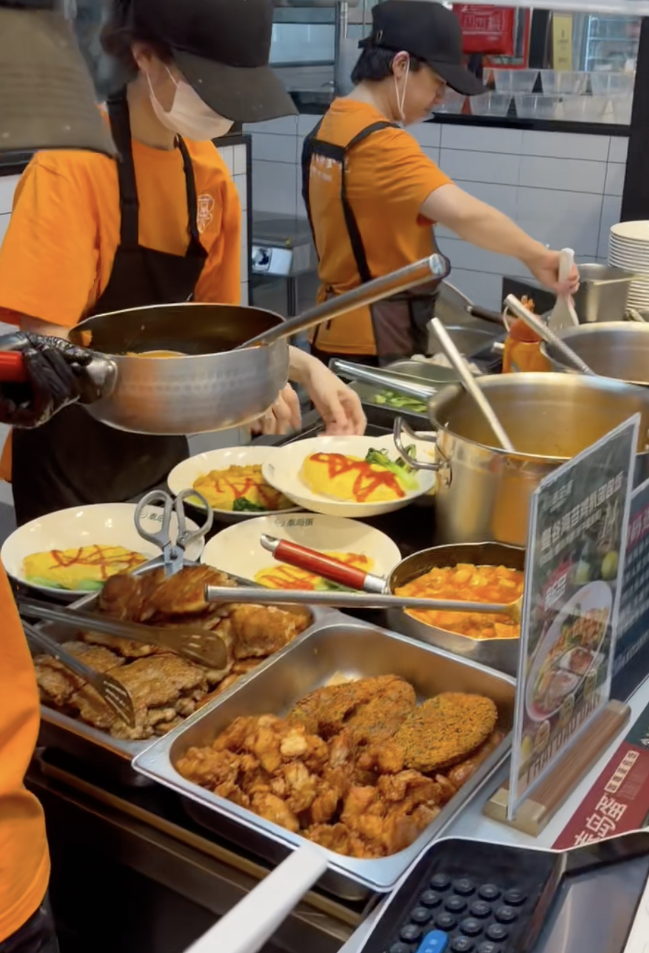 做校园餐饮3年,我劝你先忘掉”爆款”这个词-1