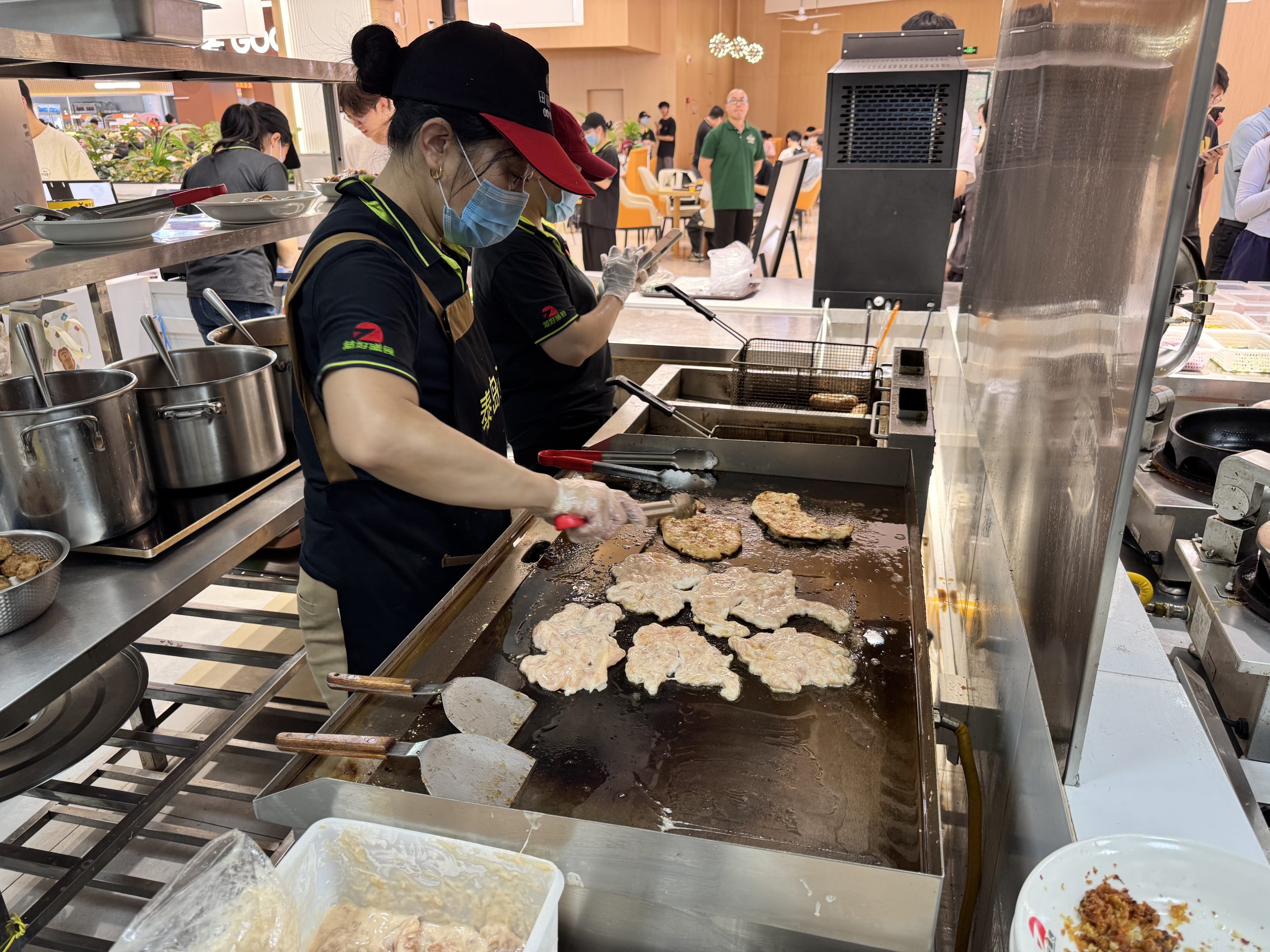 55%毛利率、7天培训、全程带店：泰岛蛋怎么帮合作商把店开稳？